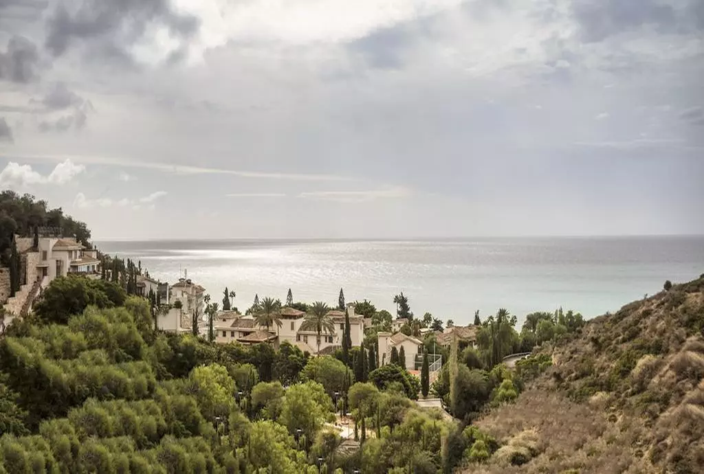 cloumbia_beach_resort_limassol_shabavizparvaz_03.jpg