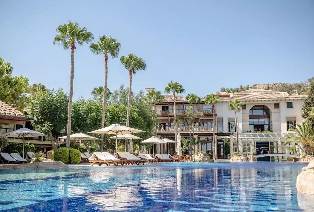 cloumbia_beach_resort_limassol_shabavizparvaz_11.jpg