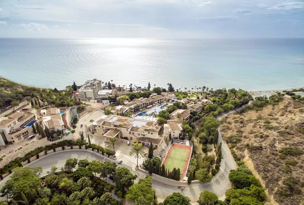 cloumbia_beach_resort_limassol_shabavizparvaz_12.jpg