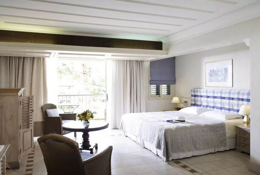 cloumbia_beach_resort_limassol_shabavizparvaz_15.jpg