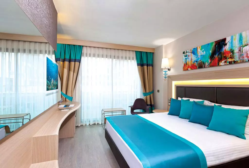 club_falcon_shabavizparvaz_05.jpg
