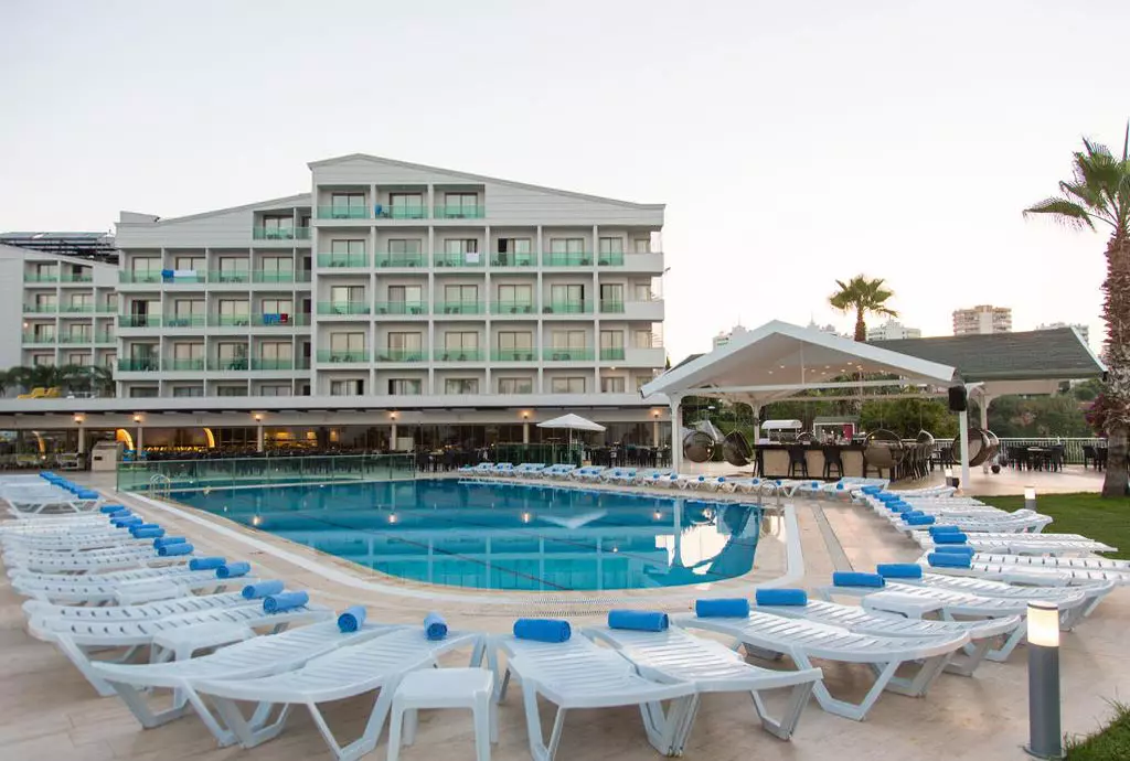club_falcon_shabavizparvaz_22.jpg