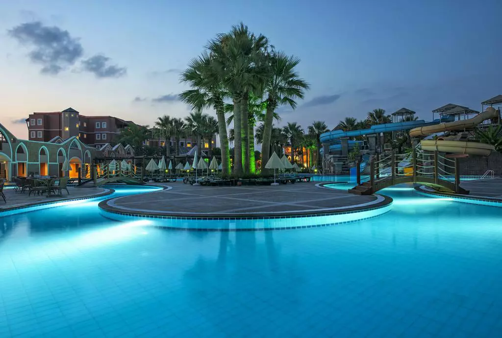 club_mega_saray_shabavizparvaz_12.jpg