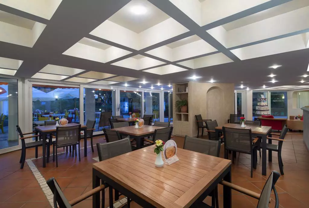 club_salima_shabavizparvaz_24.jpg club_salima_shabavizparvaz_24.jpg