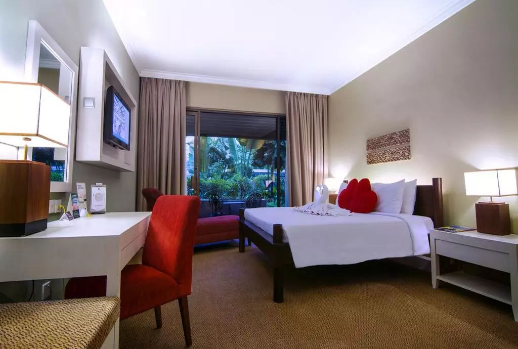 corus_hotel_shabavizparvaz_05.jpg