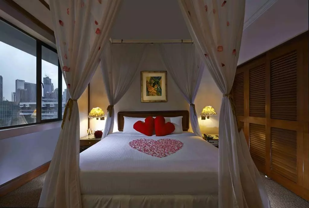 corus_hotel_shabavizparvaz_08.jpg