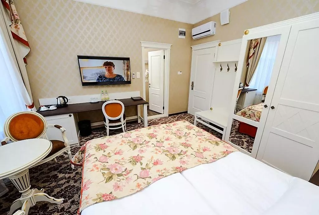 cronwell_inn_stremyannaya_stpetersburg_shabavizparvaz_06.jpg cronwell_inn_stremyannaya_stpetersburg_shabavizparvaz_06.jpg