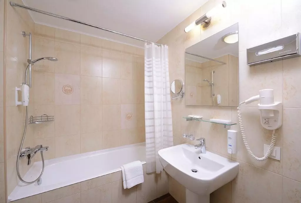 cronwell_inn_stremyannaya_stpetersburg_shabavizparvaz_14.jpg cronwell_inn_stremyannaya_stpetersburg_shabavizparvaz_14.jpg