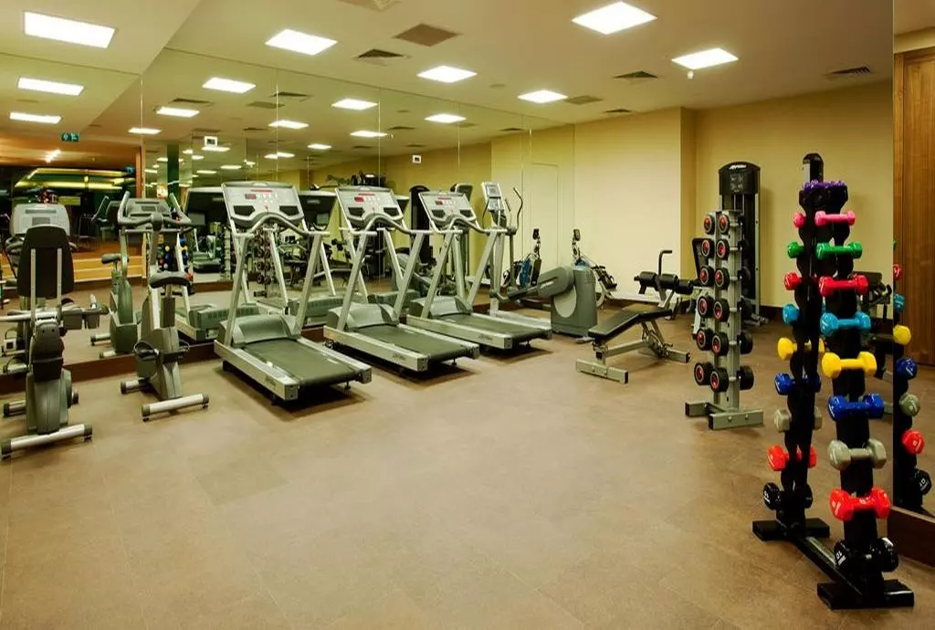 crown_plaza_haribiye_shabavizparvaz_09.jpg crown_plaza_haribiye_shabavizparvaz_09.jpg