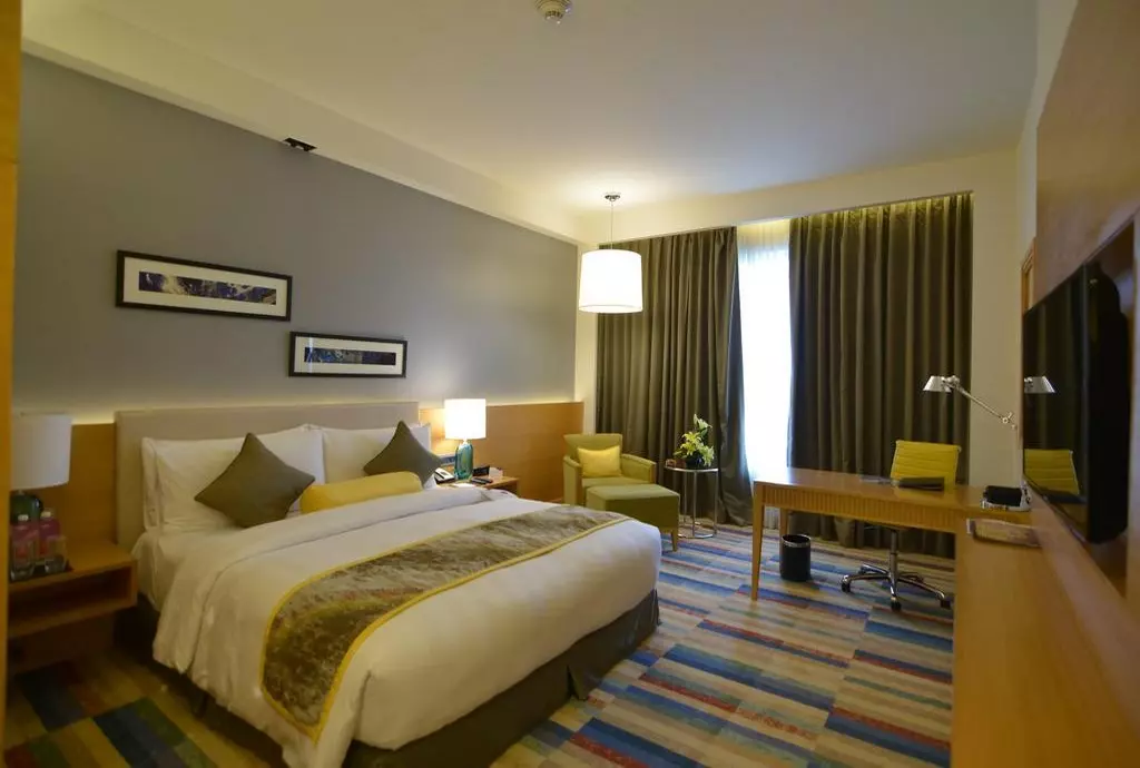 crown_plaza_jaipur_shabavizparvaz_06.jpg crown_plaza_jaipur_shabavizparvaz_06.jpg