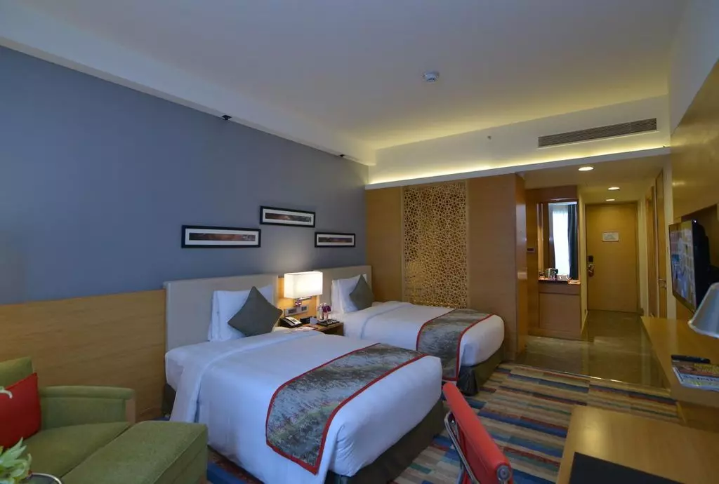 crown_plaza_jaipur_shabavizparvaz_07.jpg crown_plaza_jaipur_shabavizparvaz_07.jpg