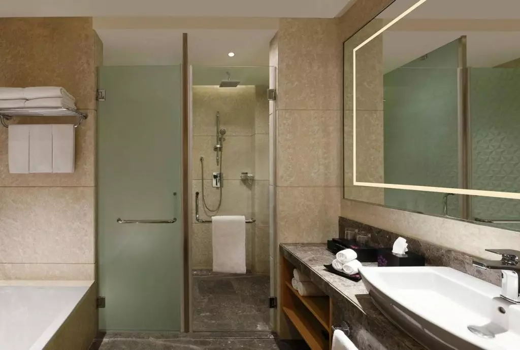 crown_plaza_jaipur_shabavizparvaz_08.jpg crown_plaza_jaipur_shabavizparvaz_08.jpg