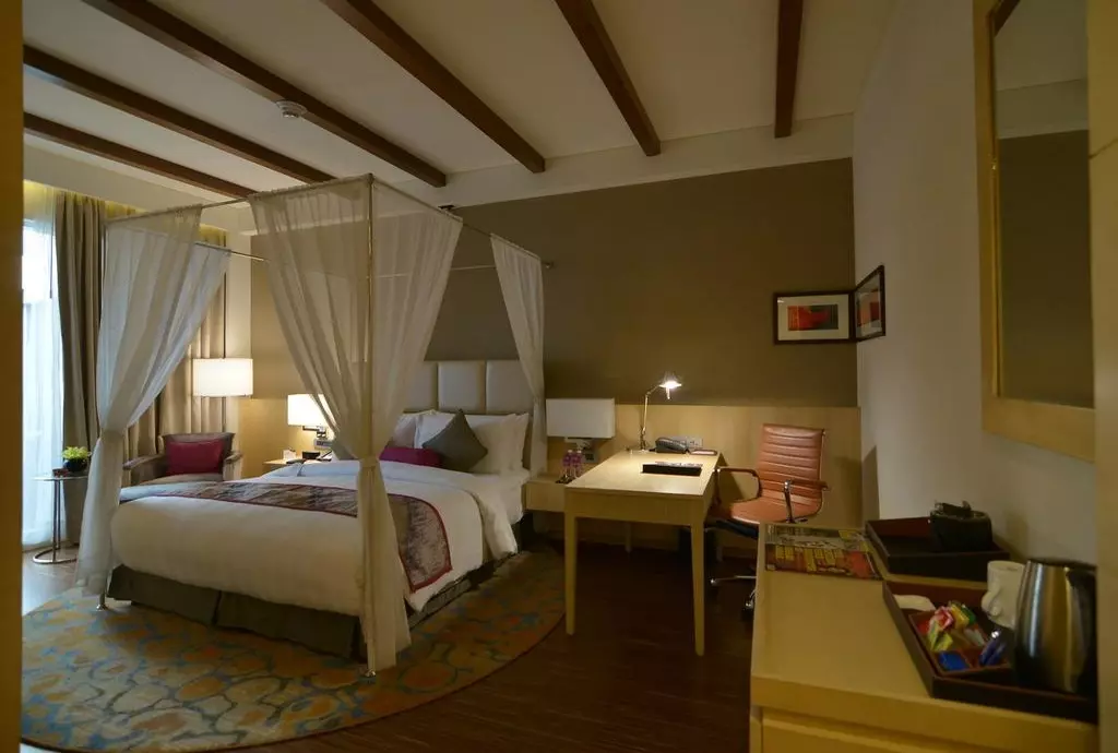 crown_plaza_jaipur_shabavizparvaz_10.jpg crown_plaza_jaipur_shabavizparvaz_10.jpg