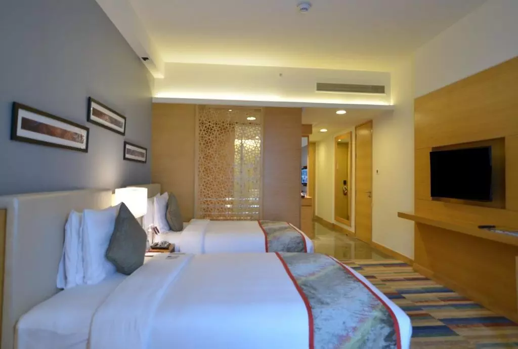 crown_plaza_jaipur_shabavizparvaz_12.jpg crown_plaza_jaipur_shabavizparvaz_12.jpg