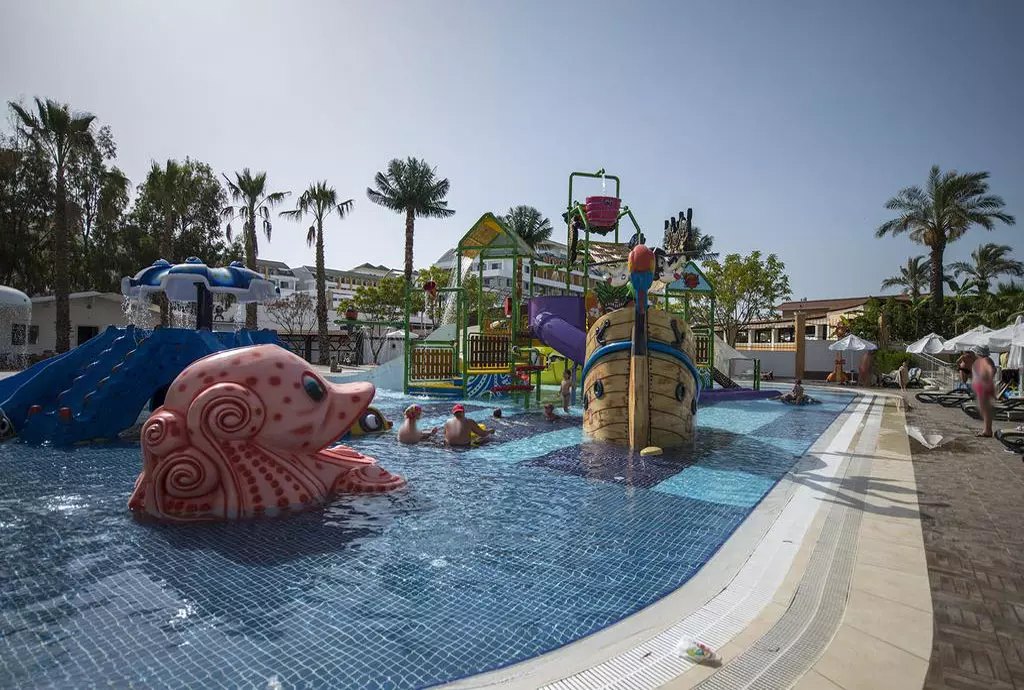 crysta_paraiso_verde_resort_shabavizparvaz_06.jpg