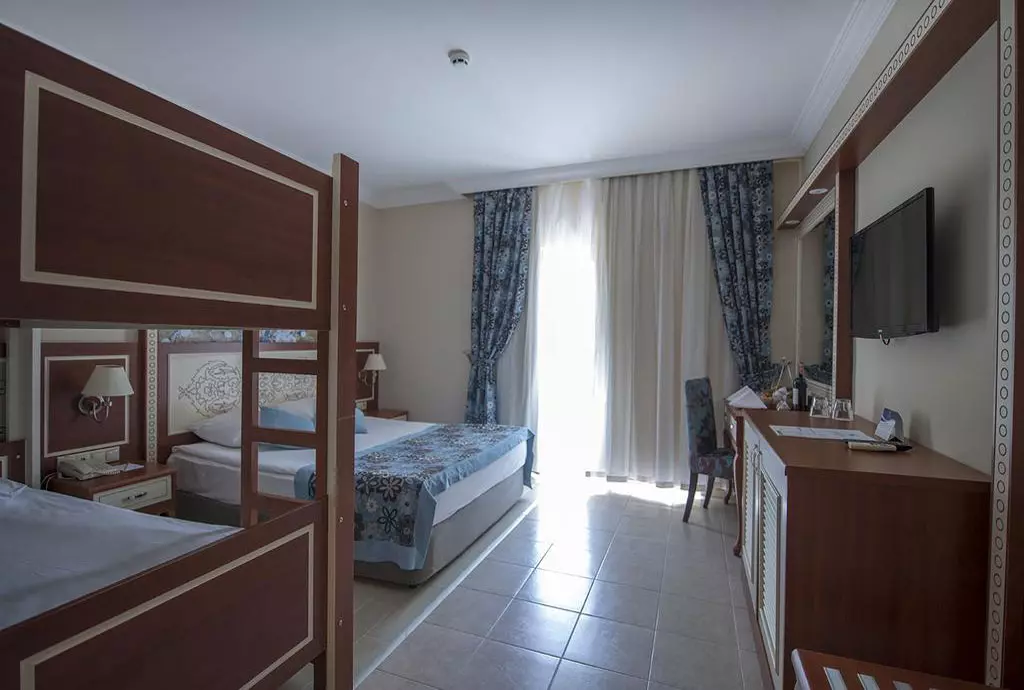 crysta_paraiso_verde_resort_shabavizparvaz_11.jpg