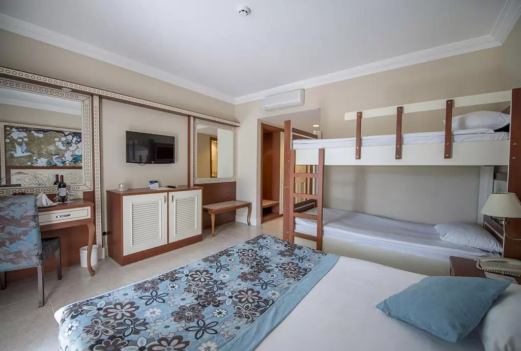 crysta_paraiso_verde_resort_shabavizparvaz_13.jpg