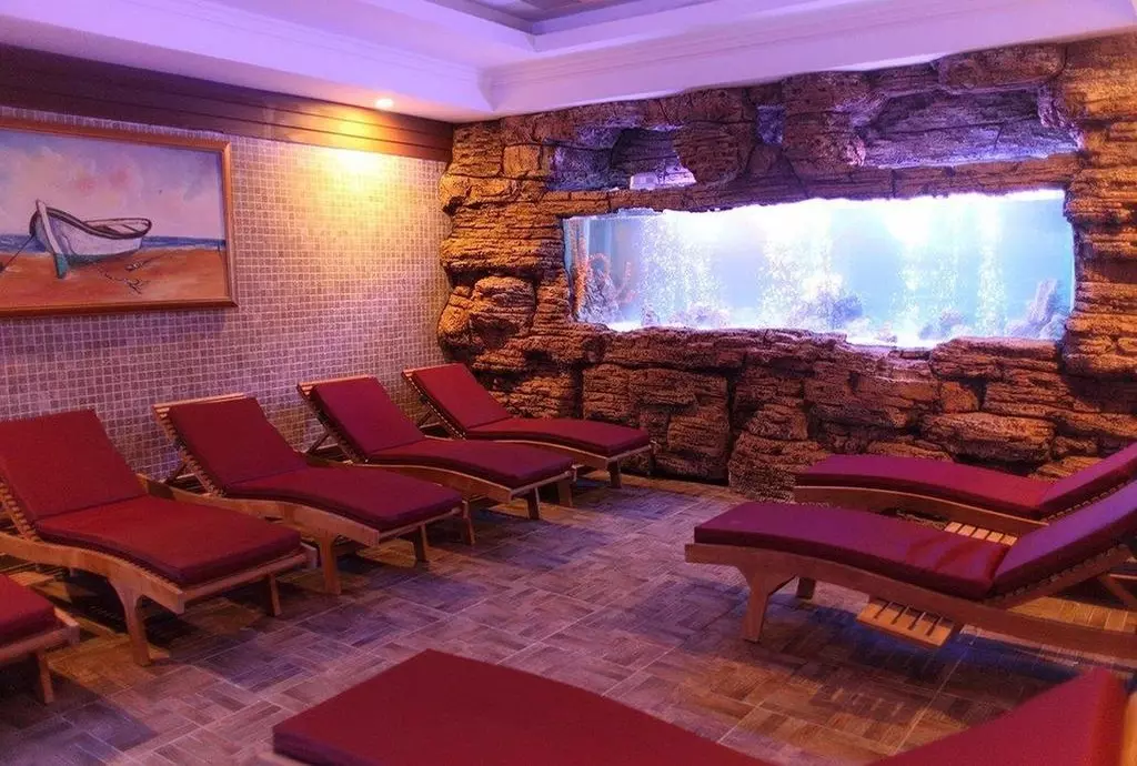 crystal_aura_beach_antalya_shabavizparvaz_08.jpg