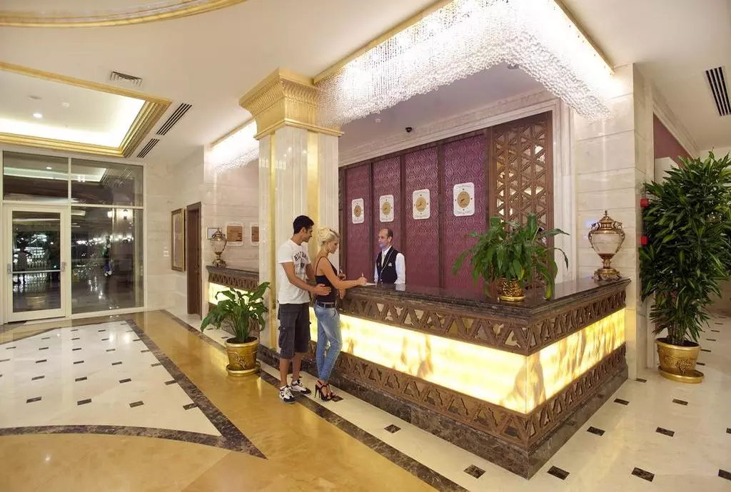 crystal_deluxe_side_shabavizparvaz_16.jpg