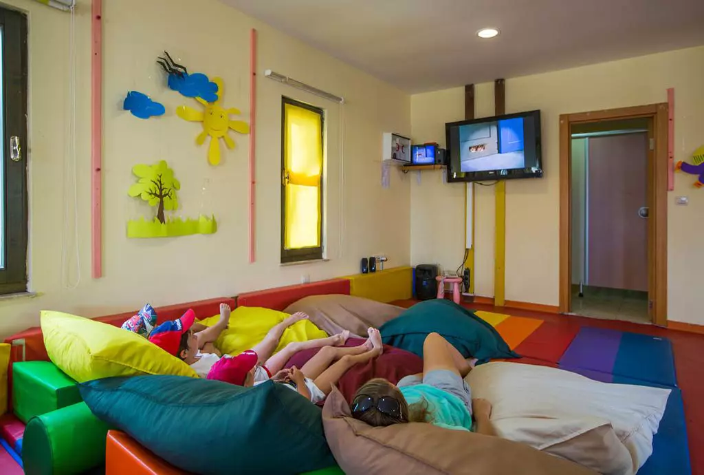 crystal_flora_beach_resort_shabavizparvaz_12.jpg