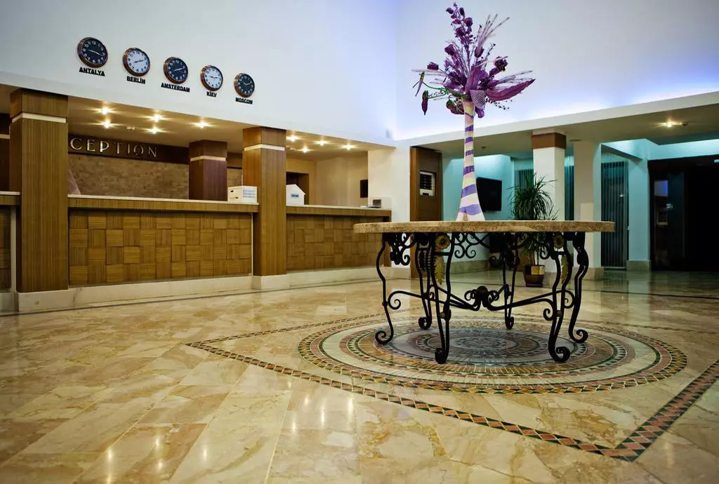 crystal_flora_beach_resort_shabavizparvaz_14.jpg