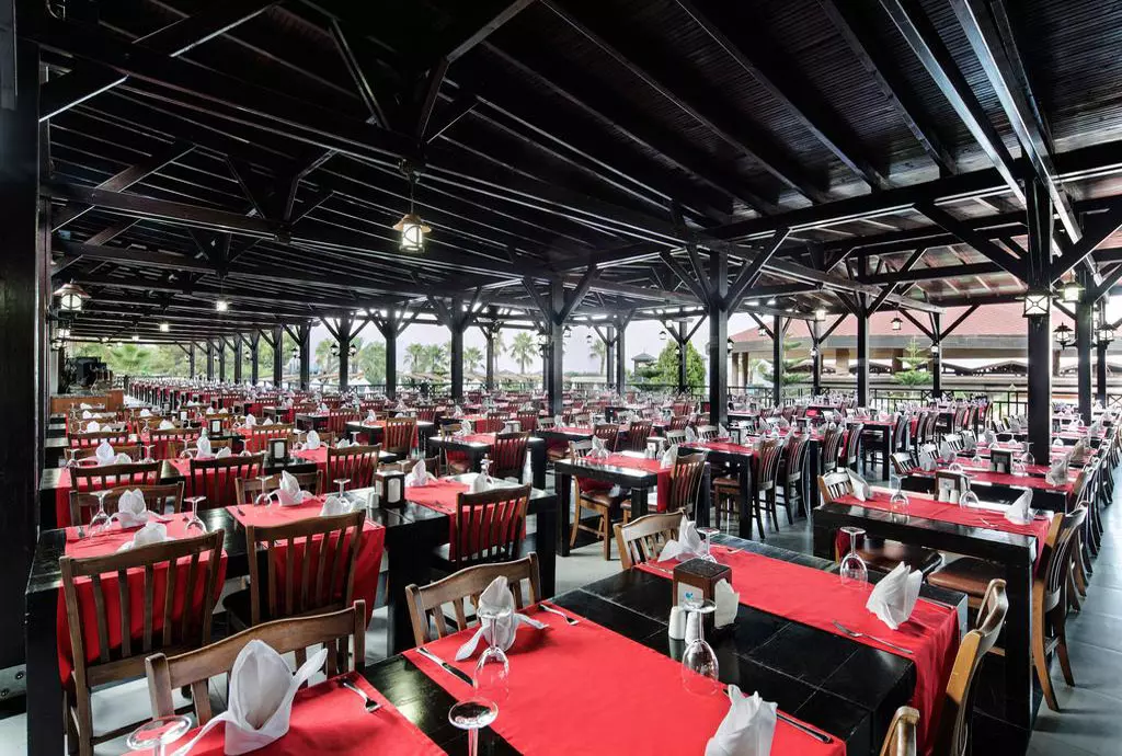 crystal_flora_beach_resort_shabavizparvaz_16.jpg