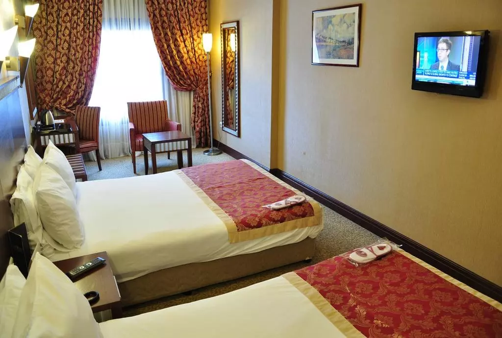 crystal_istanbul_shabavizparvaz_12.jpg