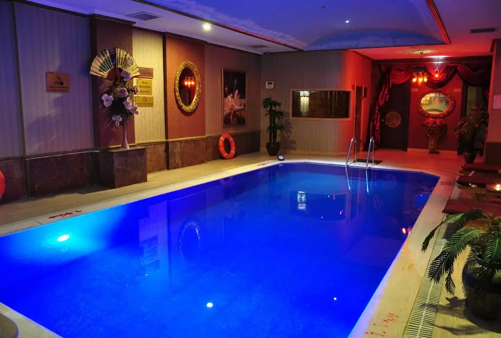 crystal_istanbul_shabavizparvaz_14.jpg