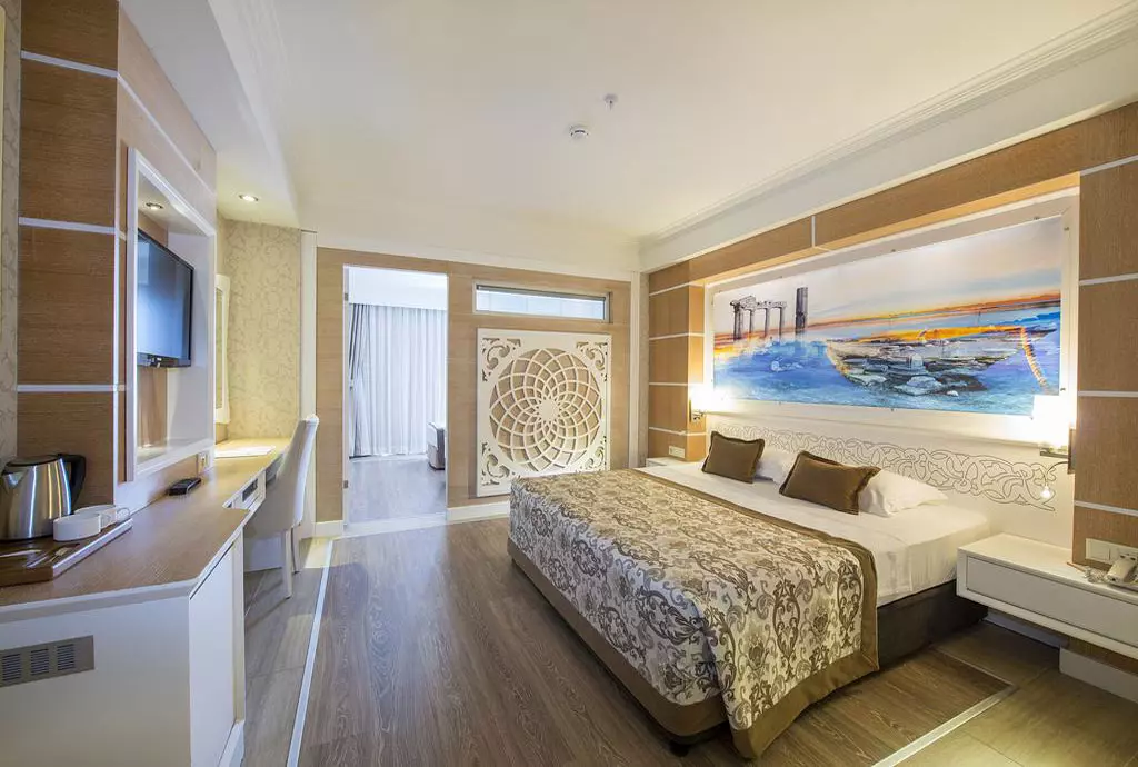 crystal_sunset_luxury_resort_shabavizparvaz_02.jpg crystal_sunset_luxury_resort_shabavizparvaz_02.jpg