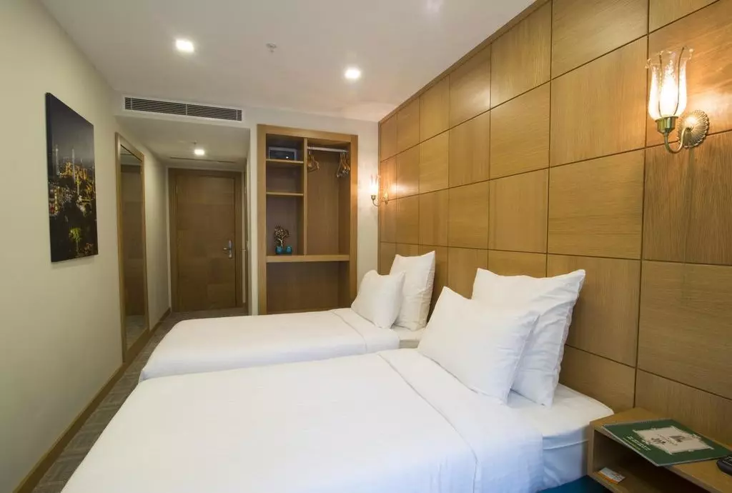 cumbali_plaza_shabavizparvaz_08.jpg cumbali_plaza_shabavizparvaz_08.jpg