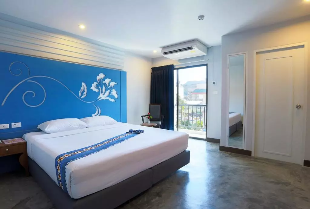 days_inn_phuket_shabavizparvaz_15.jpg