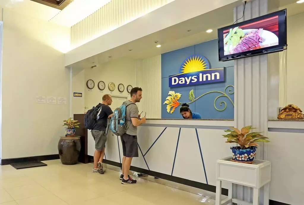 days_inn_phuket_shabavizparvaz_16.jpg