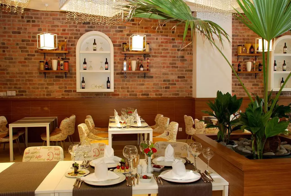 delphin_deluxe_shabavizparvaz_18.jpg delphin_deluxe_shabavizparvaz_18.jpg