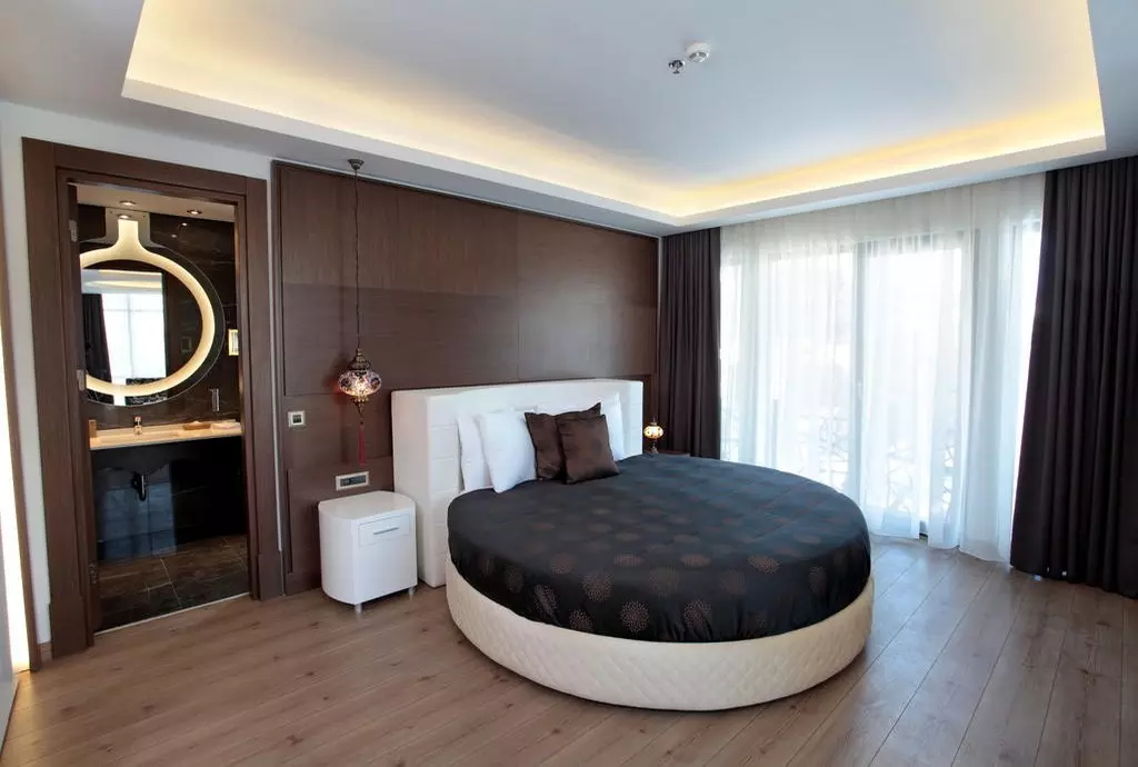 dora_istanbul_shabavizparvaz_12.jpg