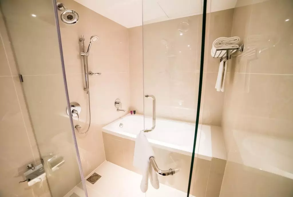 dorsett_shabavizparvaz_17.jpg dorsett_shabavizparvaz_17.jpg