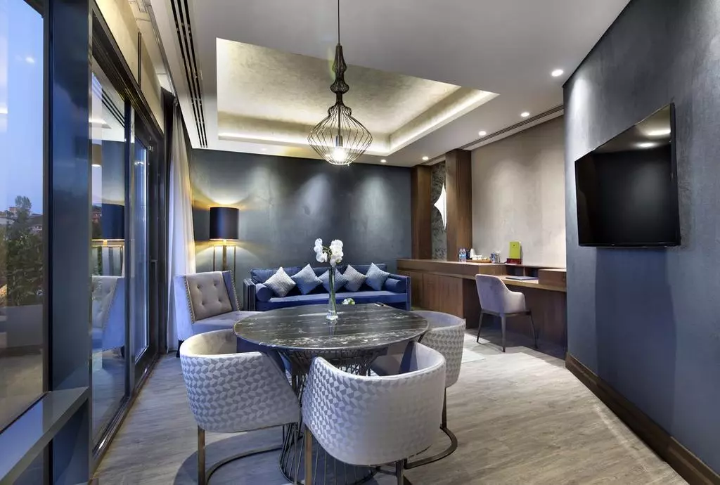 double_tree_hilton_piyalepasa_16.jpg