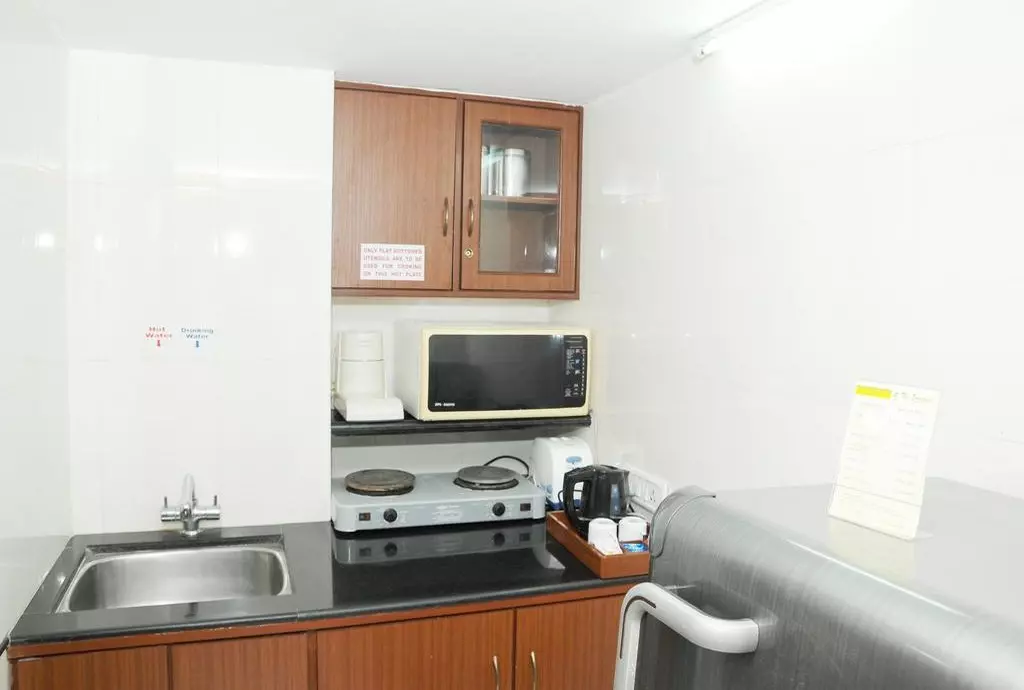 emerald_hotel_services_apartments_mumbai_shabavizparvaz_17.jpg