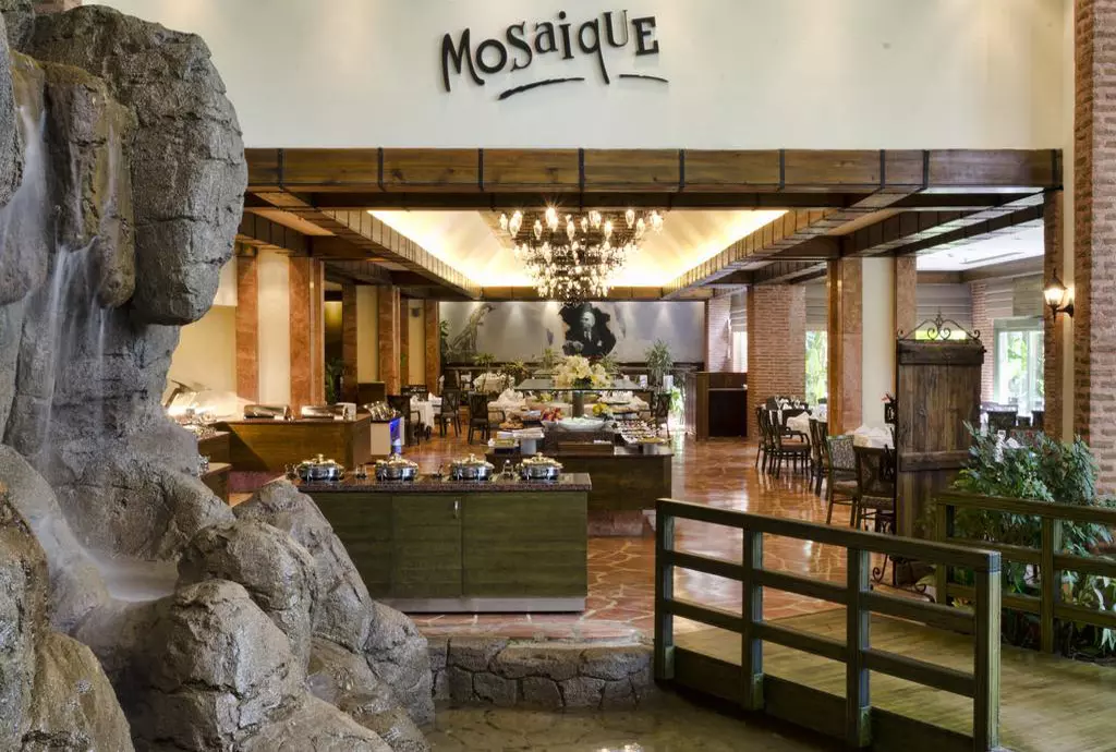 gloria_golf_resort_shabavizparvaz_05.jpg gloria_golf_resort_shabavizparvaz_05.jpg