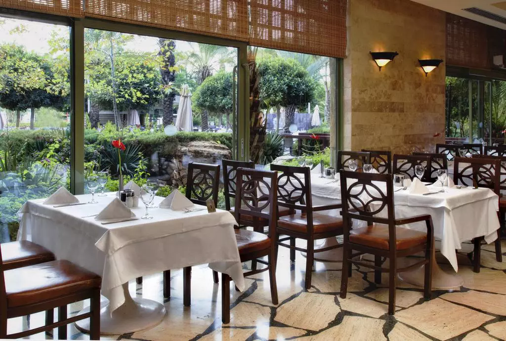 gloria_golf_resort_shabavizparvaz_06.jpg gloria_golf_resort_shabavizparvaz_06.jpg