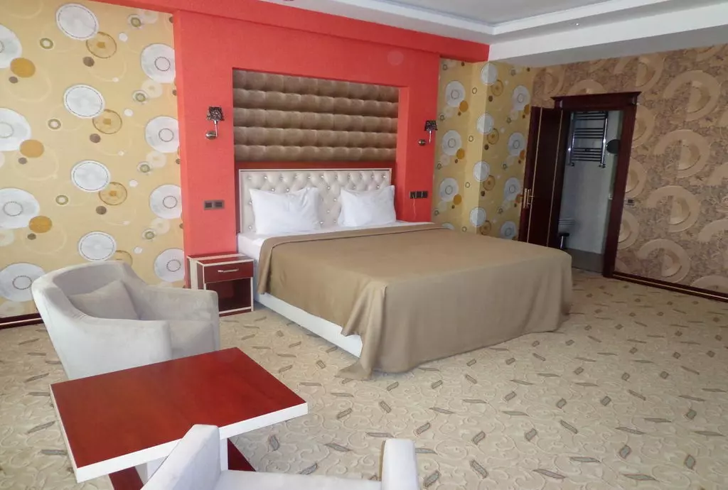 grand_baku_shabavizparvaz_12.jpg grand_baku_shabavizparvaz_12.jpg