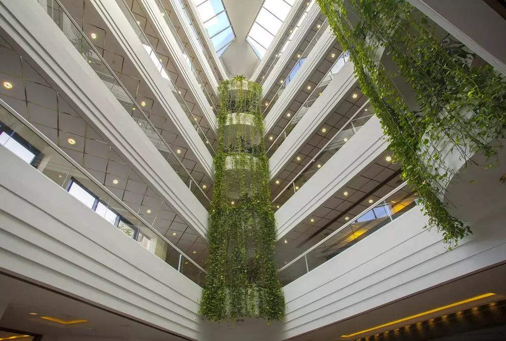 grand_resort_limassol_shabavizparvaz_12.jpg