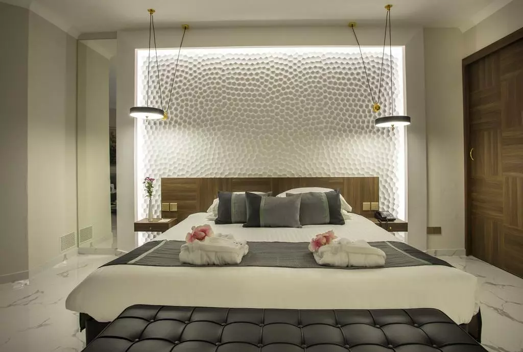 grand_resort_limassol_shabavizparvaz_23.jpg