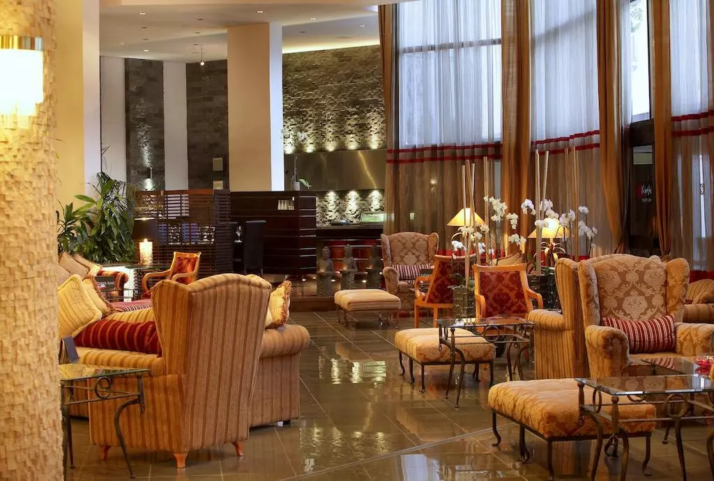 grand_resort_limassol_shabavizparvaz_26.jpg