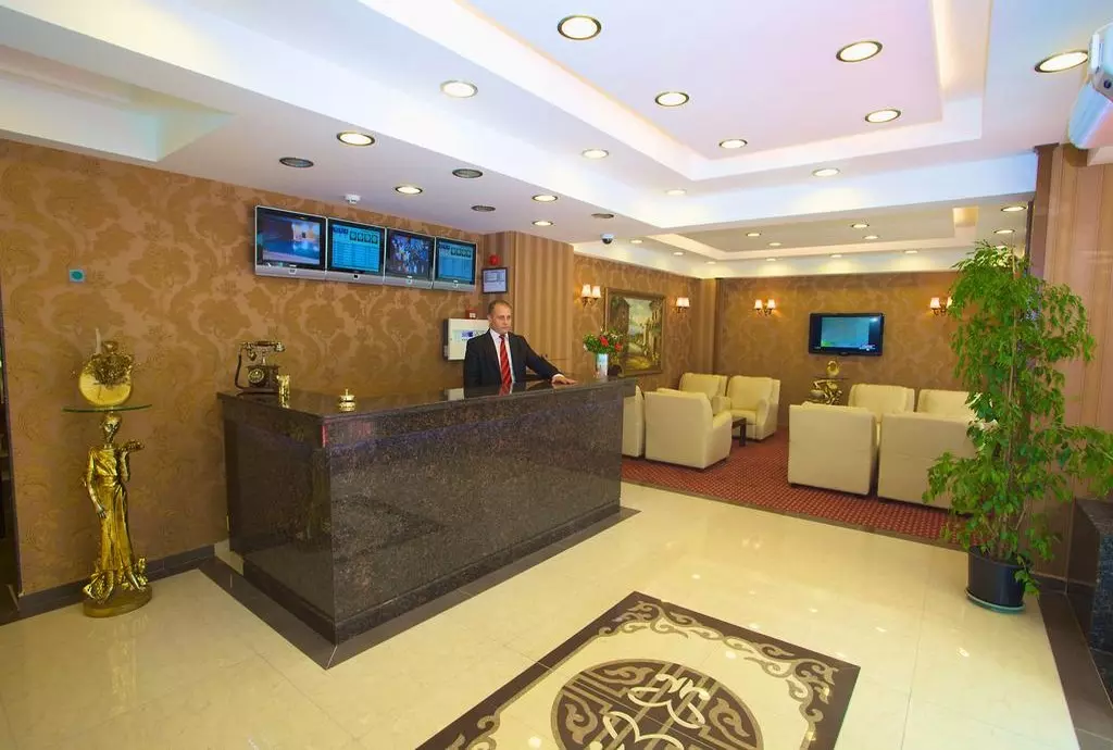 grand_unal_istanbul_shabavizparvaz_03.jpg