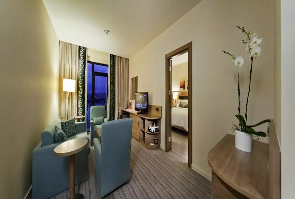 hilton_garden_inn_shabavizparvaz_13.jpg