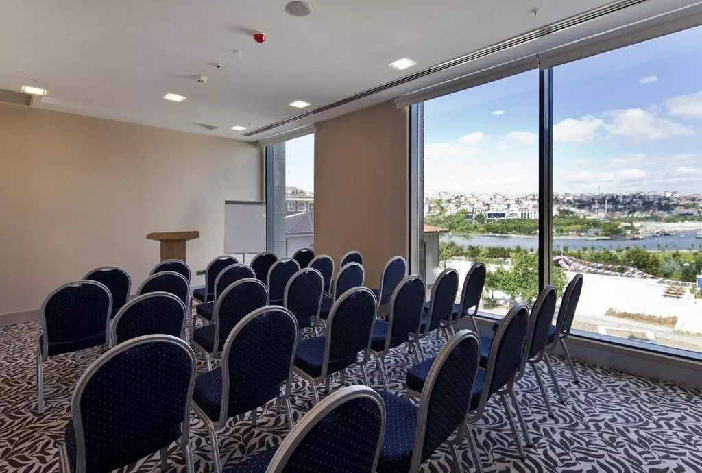 hilton_garden_inn_shabavizparvaz_18.jpg