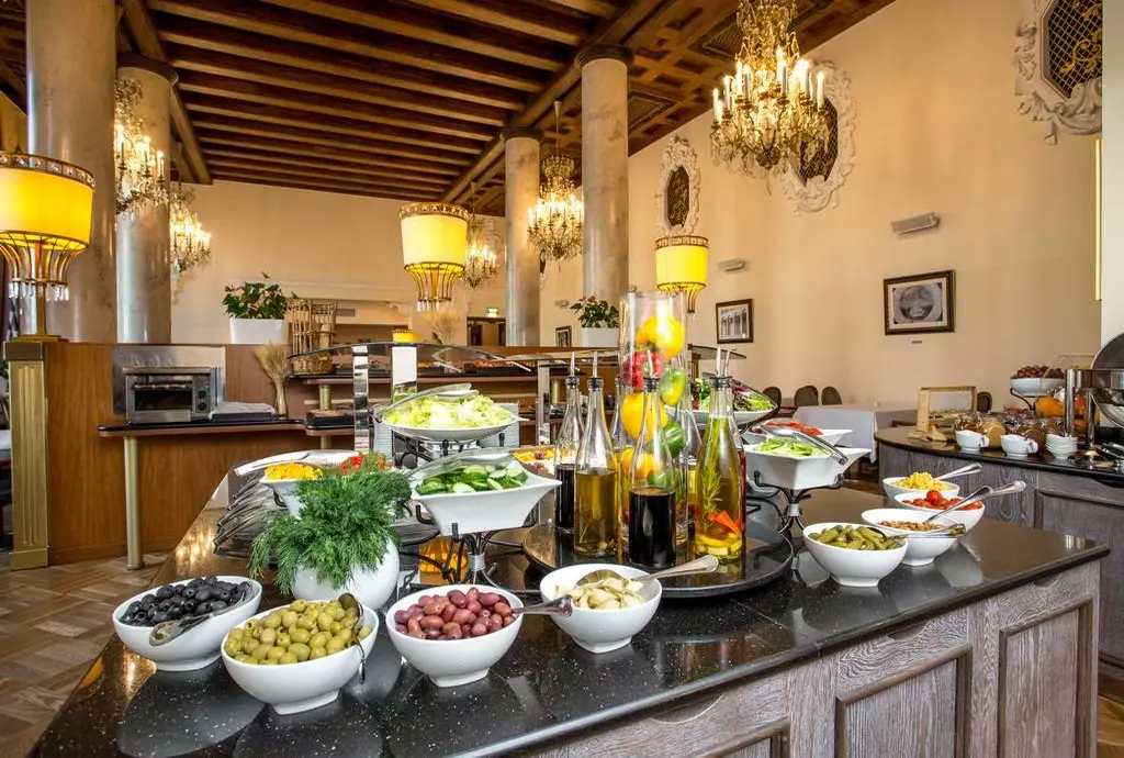 hilton_moscow_leningradskaya_shabavizparvaz_06.jpg hilton_moscow_leningradskaya_shabavizparvaz_06.jpg