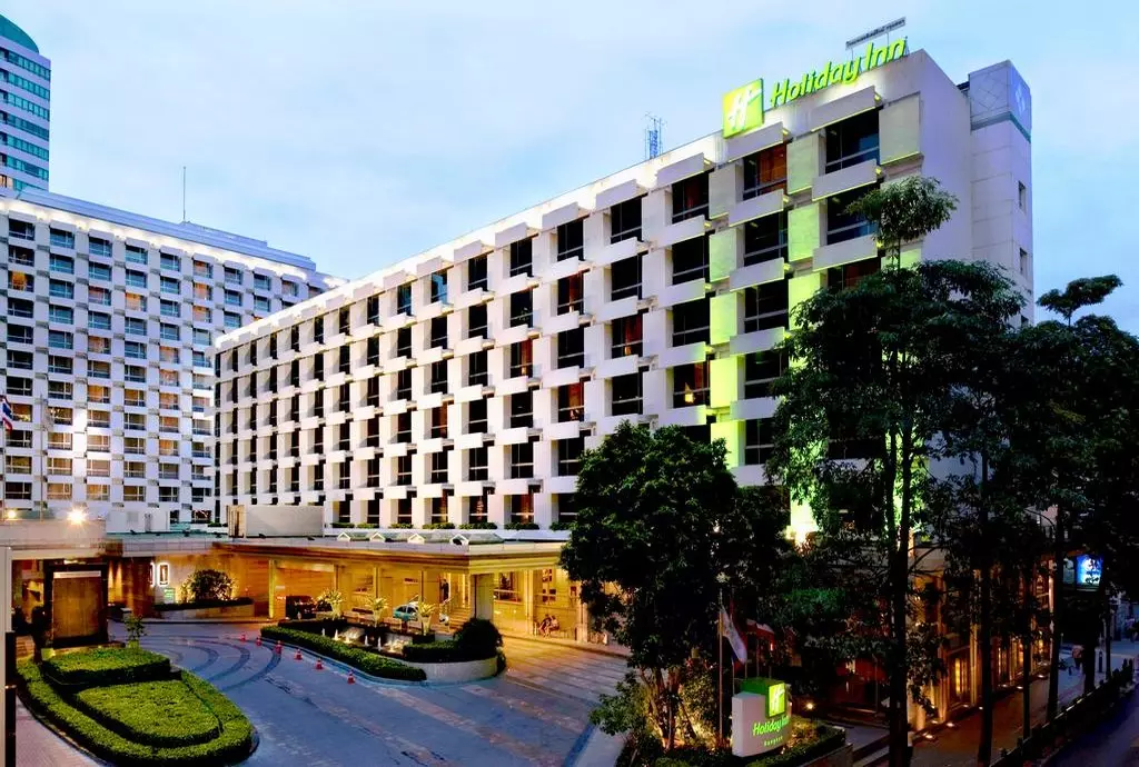 holiday_inn_bangkok_shabavizparvaz_01.jpg holiday_inn_bangkok_shabavizparvaz_01.jpg