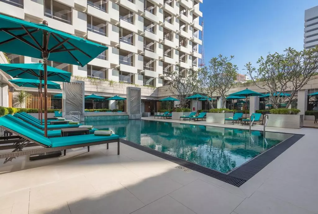 holiday_inn_bangkok_shabavizparvaz_09.jpg holiday_inn_bangkok_shabavizparvaz_09.jpg