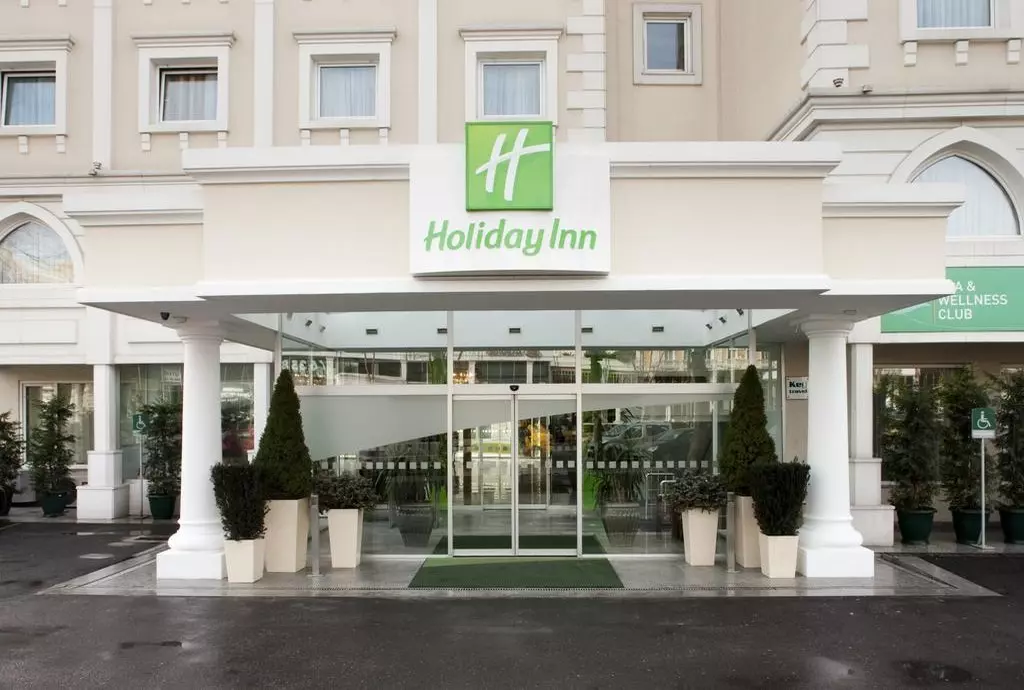 holiday_inn_shabavizparvaz_02.jpg